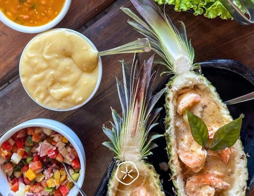 Caraíva transforma gastronomia em experiência sensorial e atrai viajantes pelo sabor Caraíva