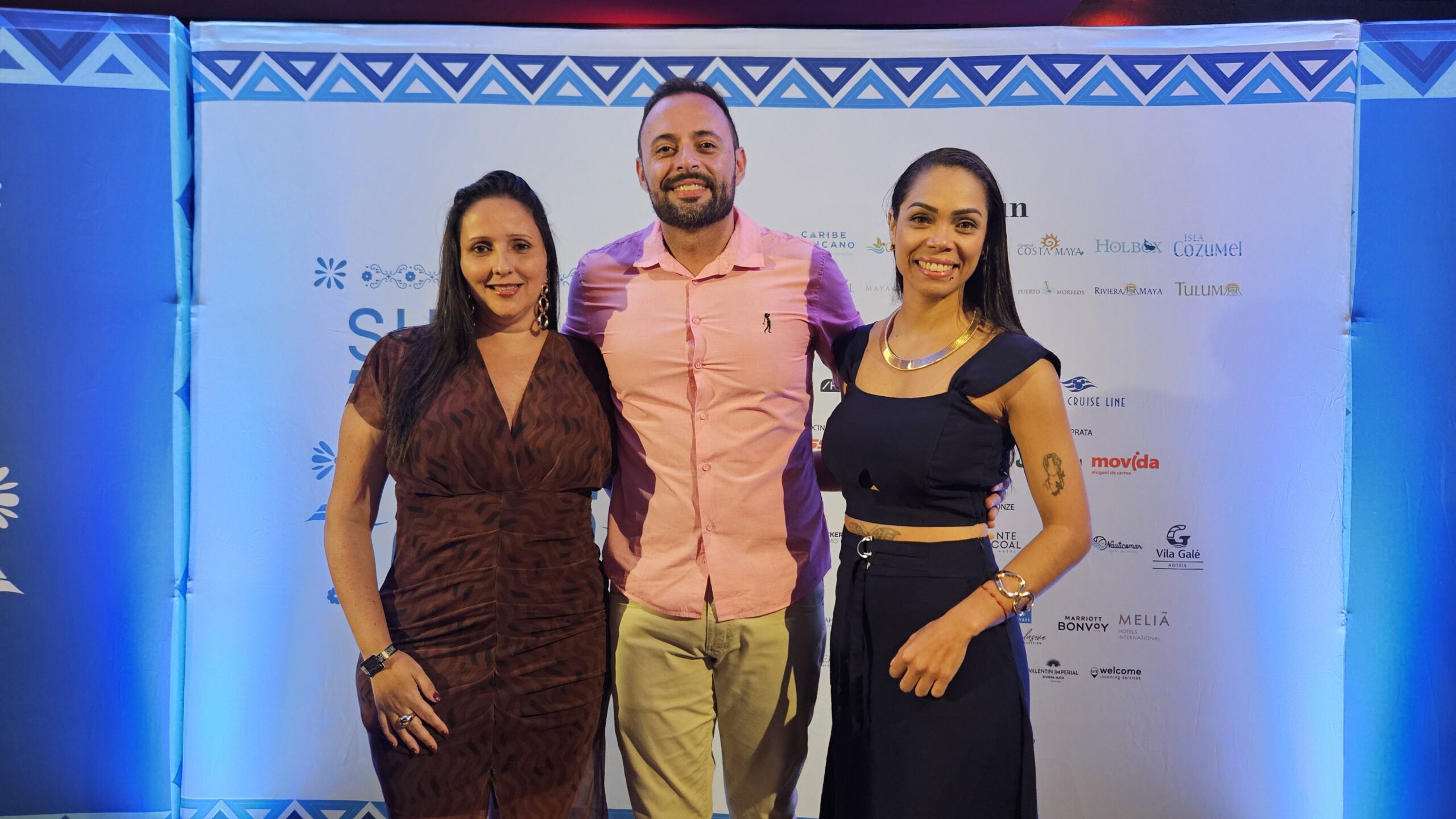 Fabiane Boross, Fernando Meo e Fernanda Regina Santos, da Trend Viagens