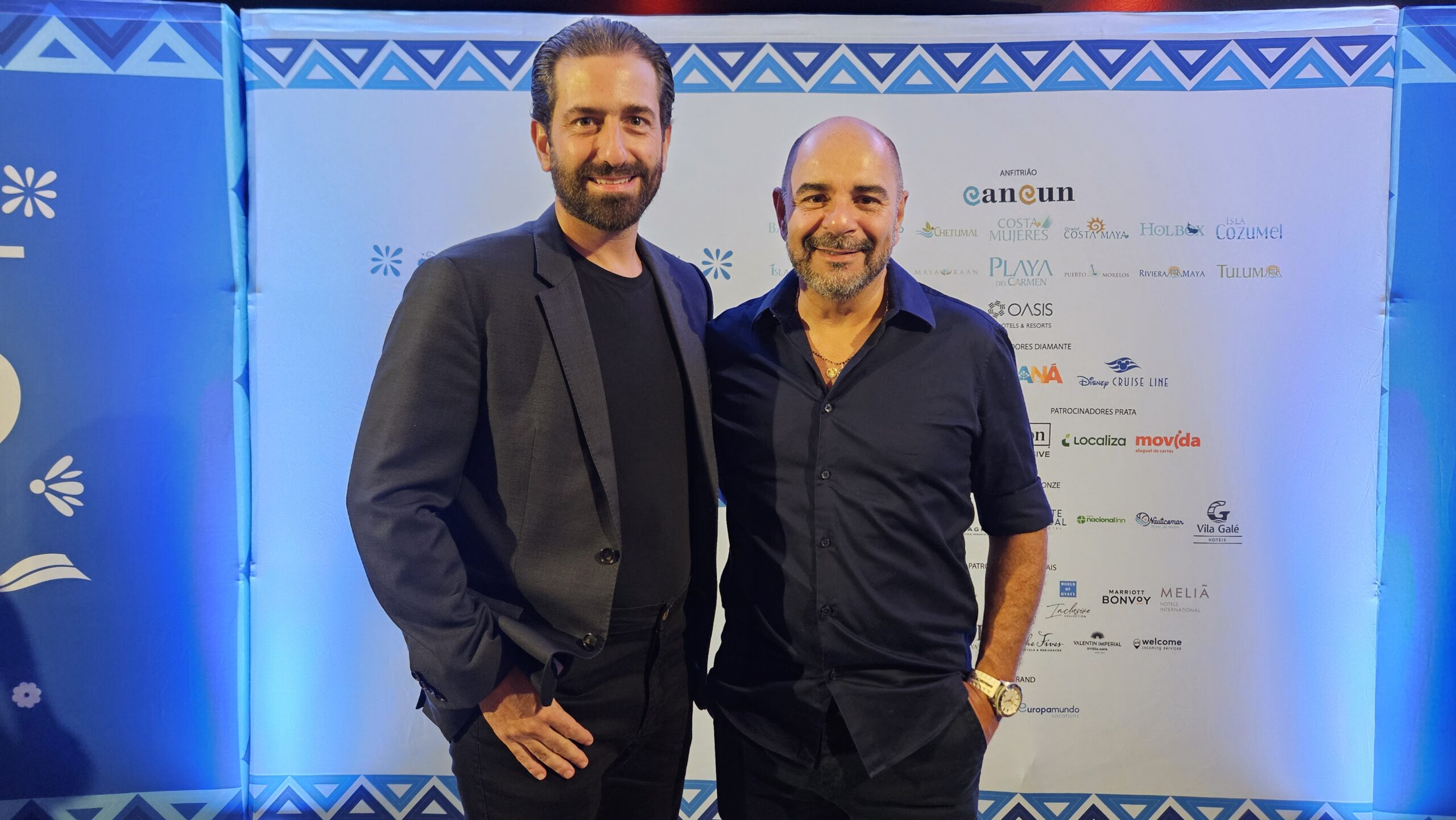 Bruno Heleno, da Trend Viagens, com Marcello Restivo, da Tivolitur