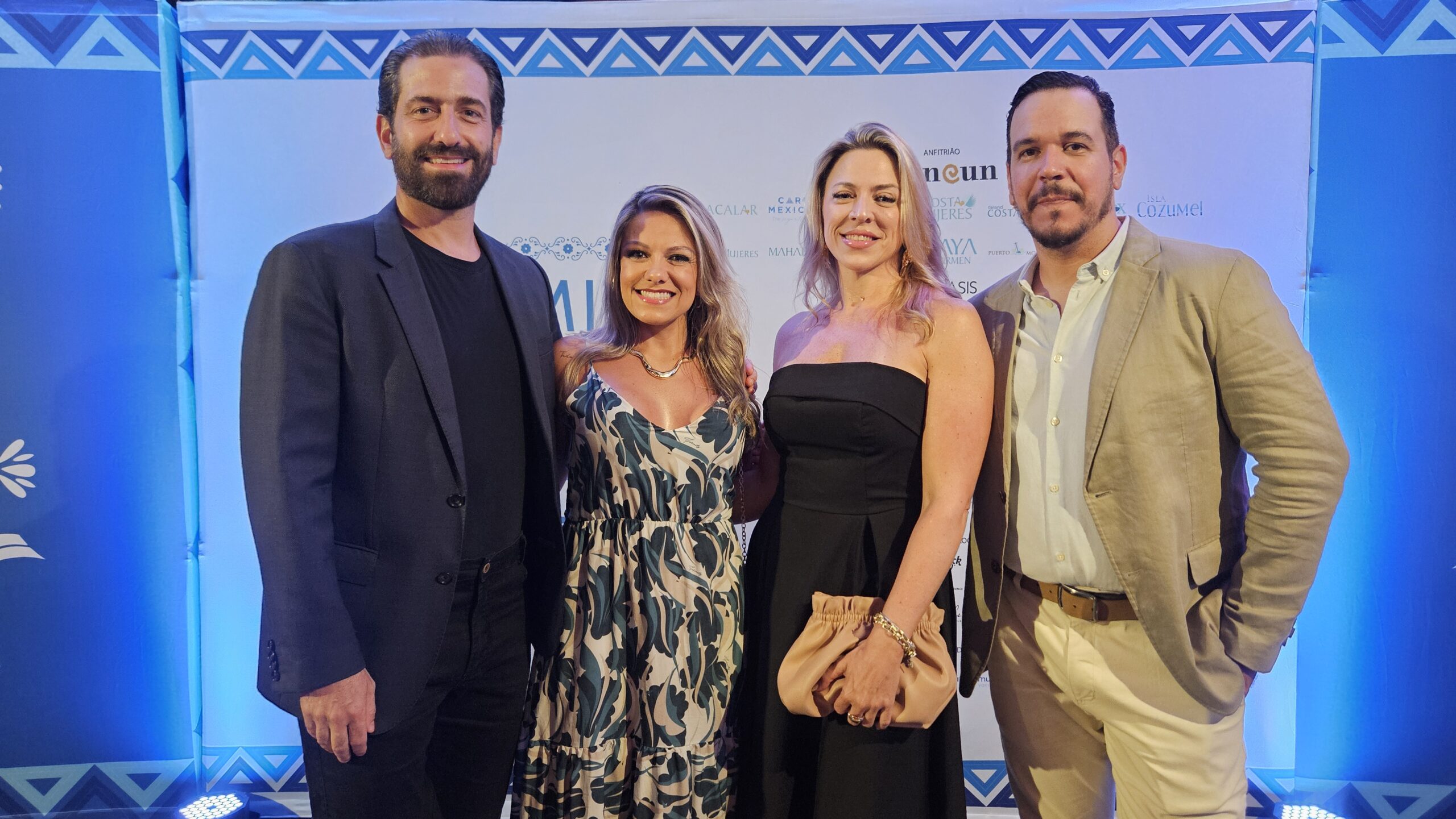 Bruno Heleno, Livia Vale, Maxuele Zeni e John Gonçalves, da Trend Viagens