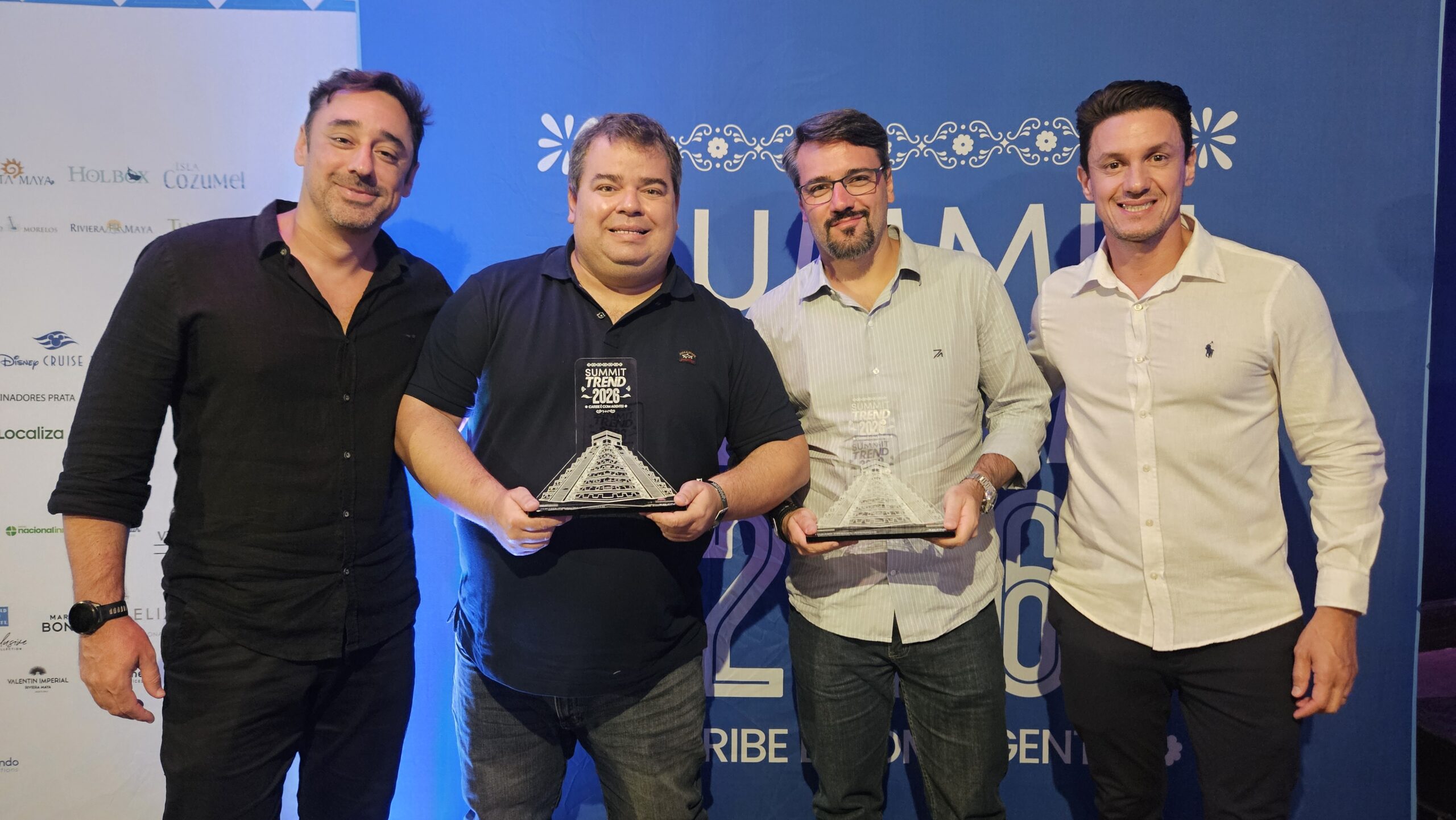 Luis Silva e Rafael Malfará, da Dynamic Travel, com Luiz Gomes e Vinicius Pacheco, da LCA Viagens