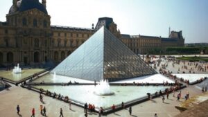 Louvre