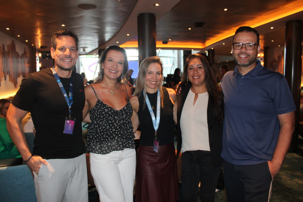 Agentes participam de manhã de capacitação no Summit at Sea da R11; confira fotos Summit