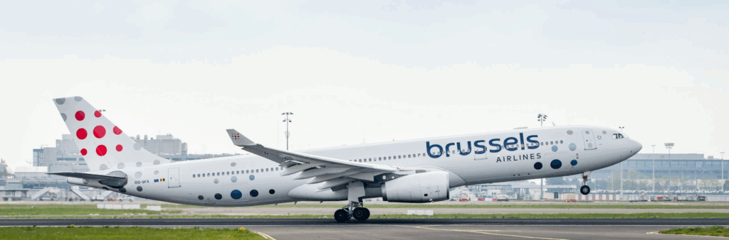 Latam amplia Europa em 17 destinos com novo acordo e rota inédita; veja os detalhes Aeronave da frota Brussels Airlines codshare da Latam (Divulgação)