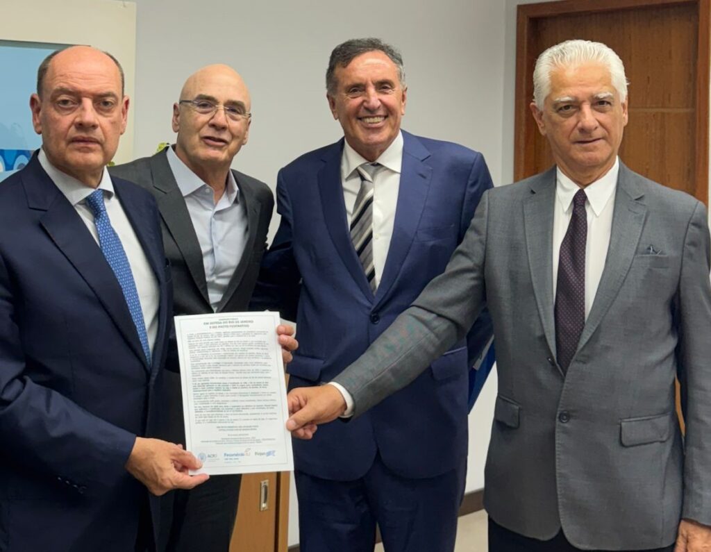 Entidades do Rio defendem royalties do petróleo em manifesto ao STF Entidades do Rio defendem royalties do petróleo em manifesto ao STF