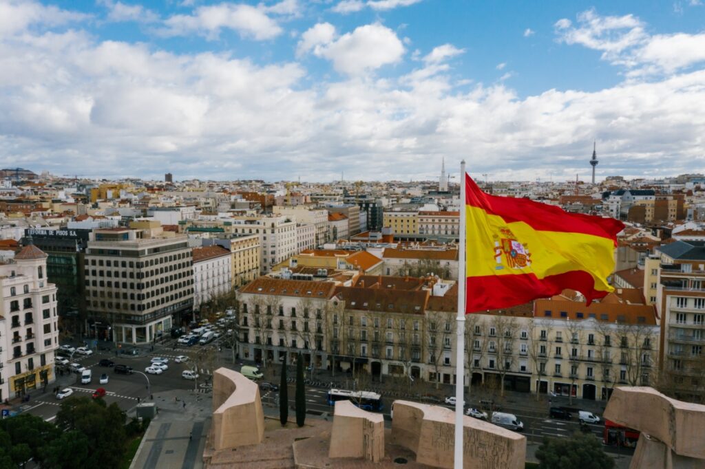 Espanha supera 17,5 milhões de turistas e movimenta €25 bilhões no 1º trimestre de 2026 Espanha supera 17,5 milhões de turistas e movimenta €25 bilhões no 1º trimestre de 2026