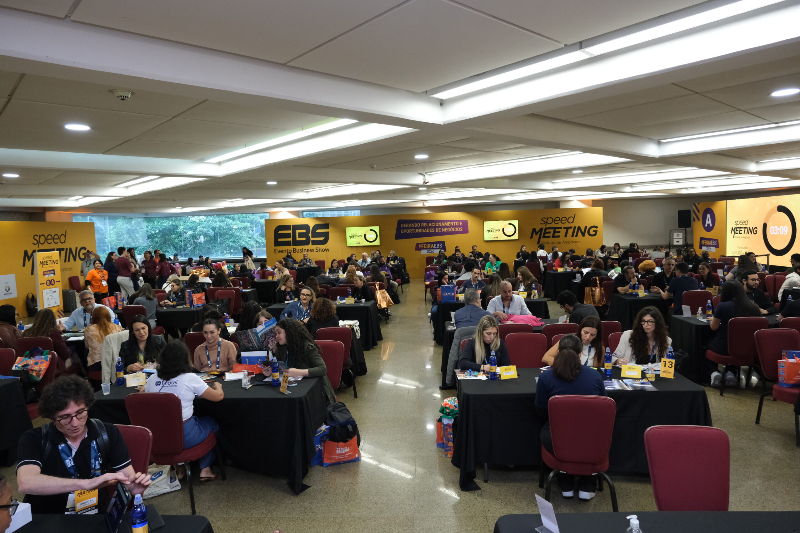 Feira EBS supera 16 mil reuniões em 2 dias de Speed Meeting feira
