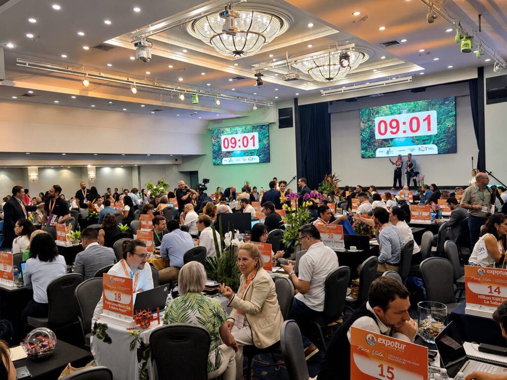 Expotur 2026 começa com a presença de 140 buyers internacionais e reforça papel da Costa Rica como polo de negócios turísticos na América Latina Expotur