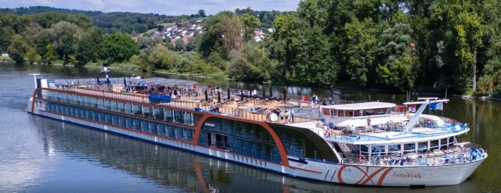 AmaRudi: AmaWaterways divulga as primeiras imagens do maior navio fluvial da Europa AmaRudi