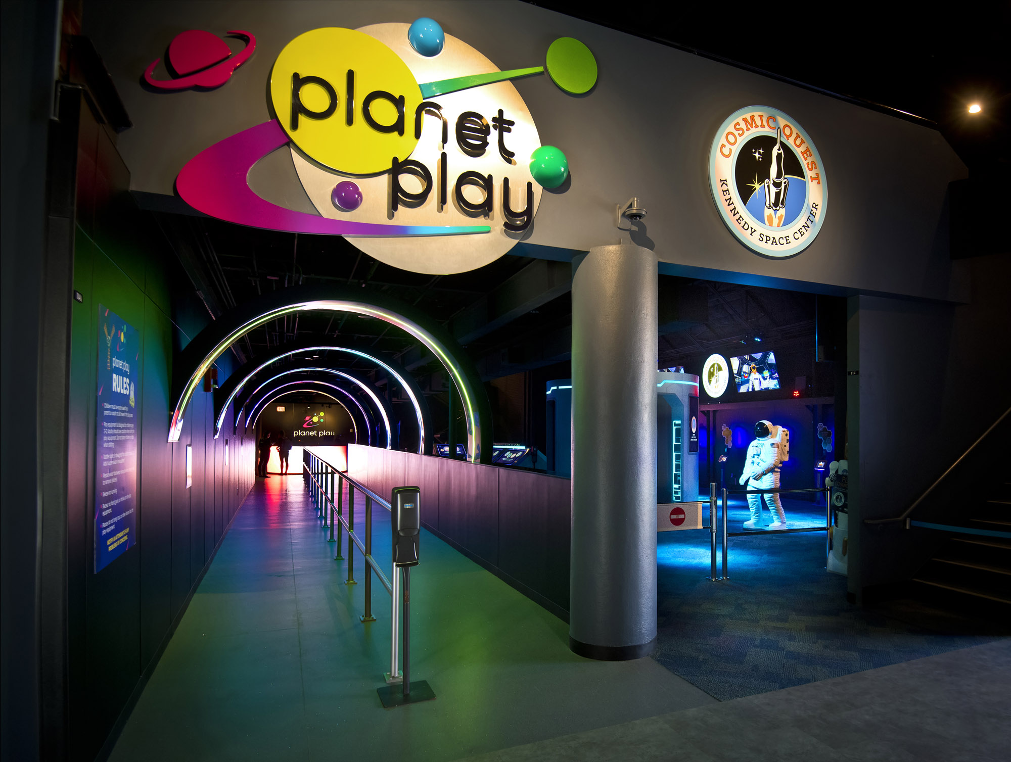 Kennedy Space Center aposta em experiências interativas para aproximar crianças do universo espacial Kennedy Space Center aposta em experiências interativas para aproximar crianças do universo espacial