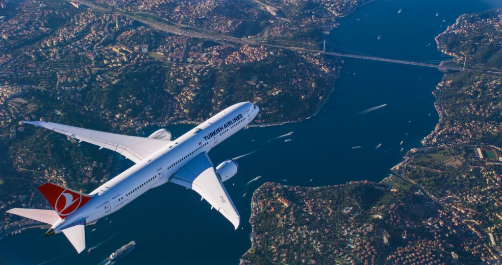Turkish Airlines registra recorde de ocupação em maio e transporta 7,9 milhões de passageiros Turkish Airlines registra recorde de ocupação em maio e transporta 7,9 milhões de passageiros