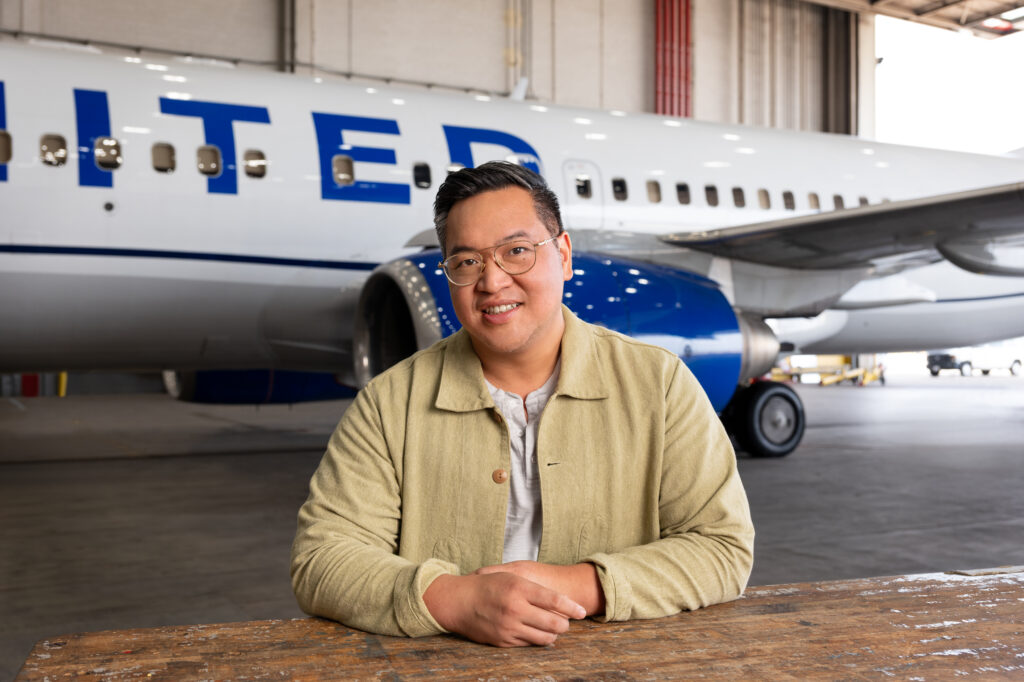 United Airlines revela novos menus a bordo em 2026 em colaboração com a Chef's Table, assinados por chefs de renome mundial