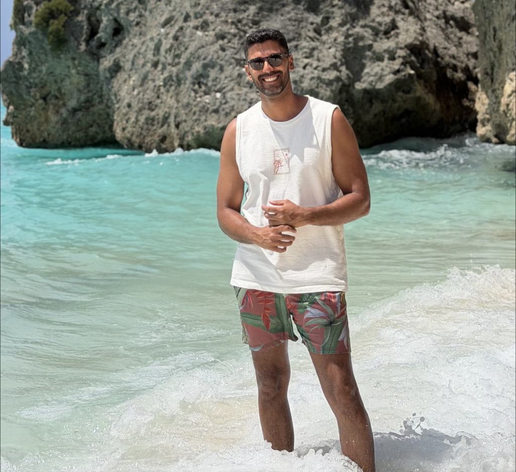 Viajar também é se sentir seguro: conheça os influenciadores que ajudam milhares de turistas LGBTQIA+ O criador do Didicasdorio compartilha destinos e vivências pelo Brasil e pelo mundo (Acervo pessoal) (1)