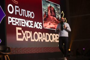 Programação reúne especialistas para debater o futuro do turismo brasileiro.
