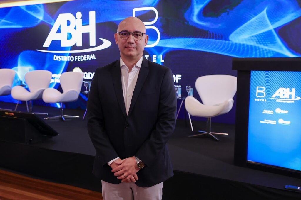 Henrique Severien inicia novo mandato na ABIH-DF com foco em eventos e revitalização hoteleira Henrique Severien inicia novo mandato na ABIH-DF com foco em eventos e revitalização hoteleira