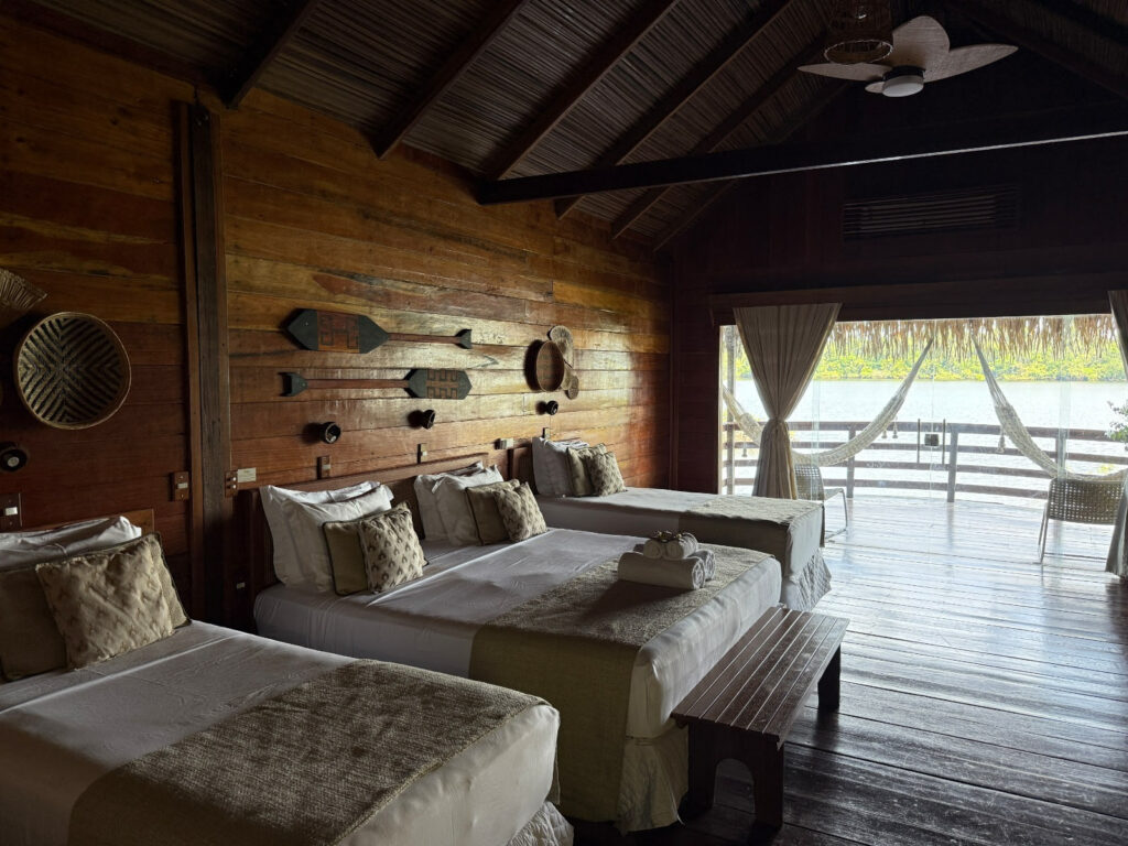 Juma Amazon Lodge proporciona experiência de hospedagem sobre as águas da Amazônia