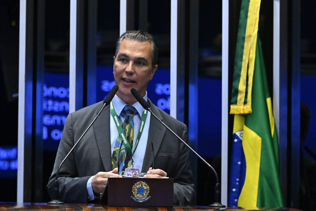 Senado debate PEC do fim da escala 6x1 e setor produtivo alerta para impactos econômicos Senado debate PEC do fim da escala 6x1 e setor produtivo alerta para impactos econômicos