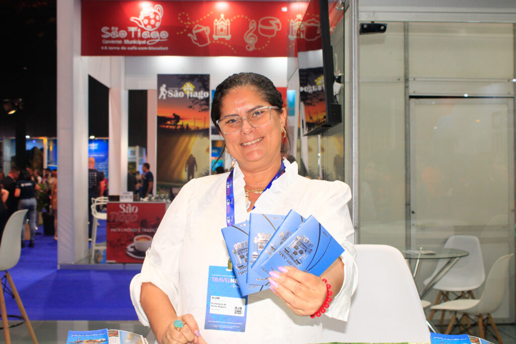 Porto Seguro lança edição atualizada do passaporte turístico em Minas Gerais Aline Rodrigues, superintendente de Produto Turístico da Secretaria de Turismo de Porto Seguro
