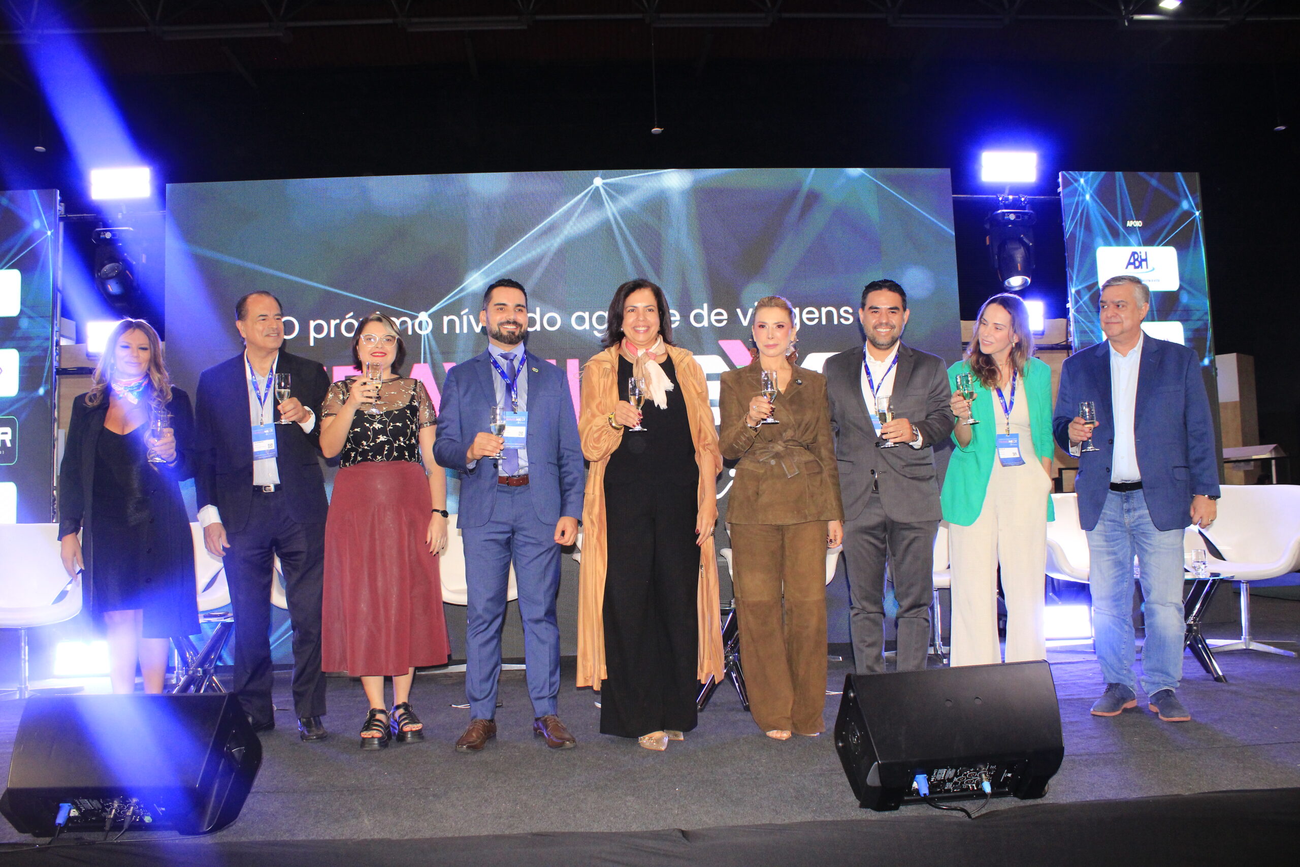 Autoridades do Turismo Nacional na abertura do Travel Next Minas 2026