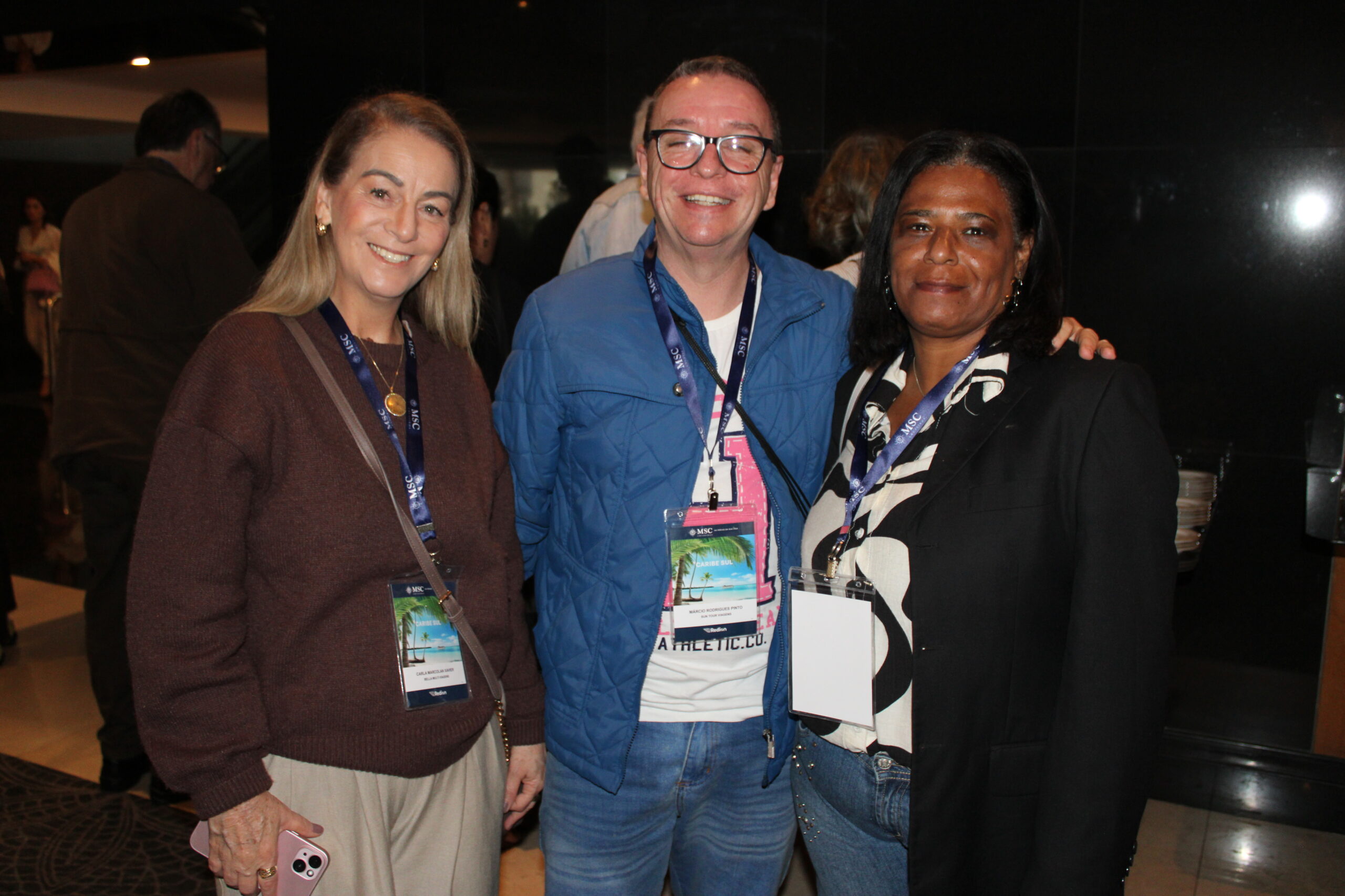 Carla Marcolan Xavier, da Bella Multi; Márcio Rodrigues, da Sun Tour Viagens; e Katia Celene, da DKT Viagens Pelo Mundo