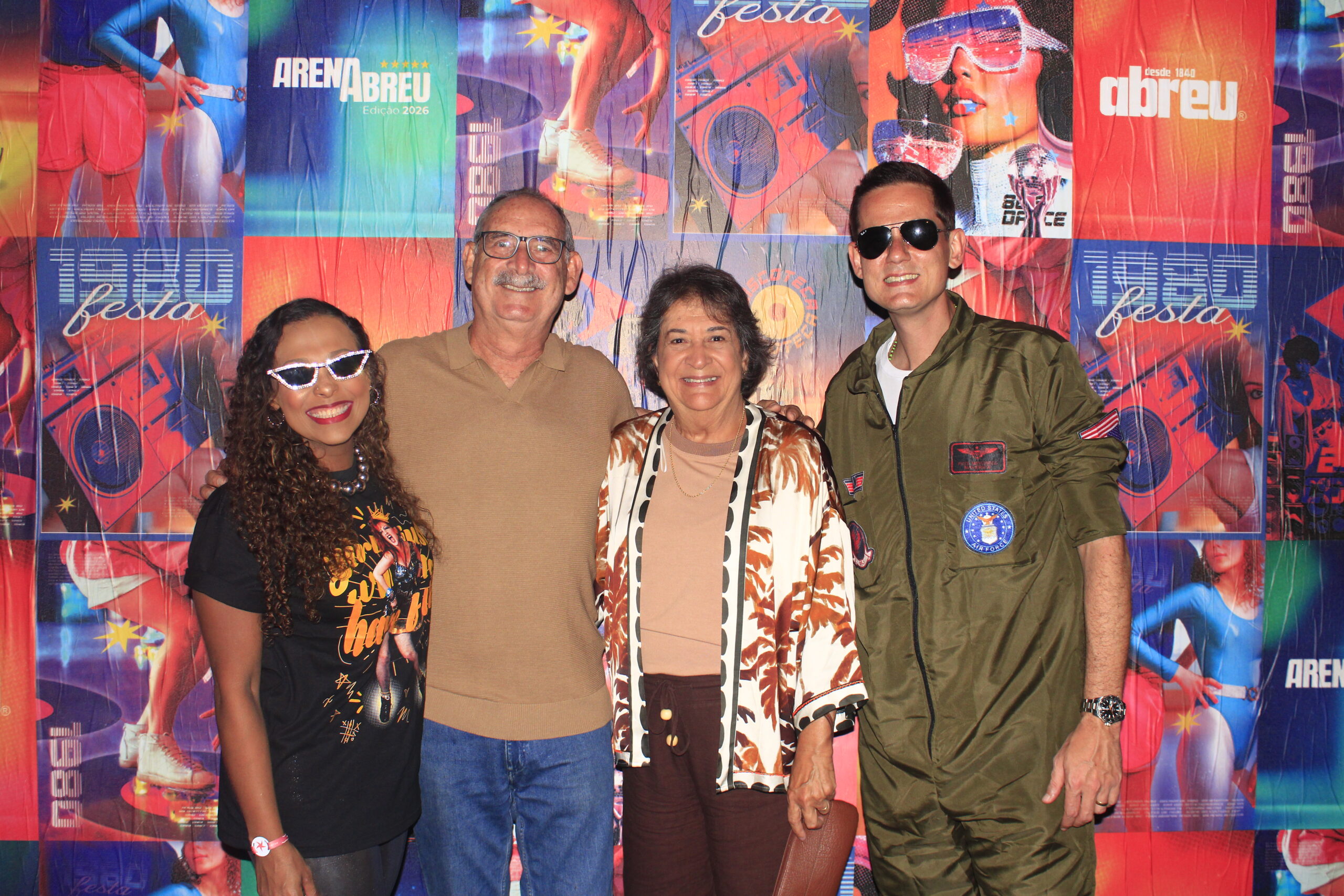 Juliana Loureiro, da Abreu; Marcos Mooca e Mena Mooca, da Grou Turismo; e Felipe, da Abreu