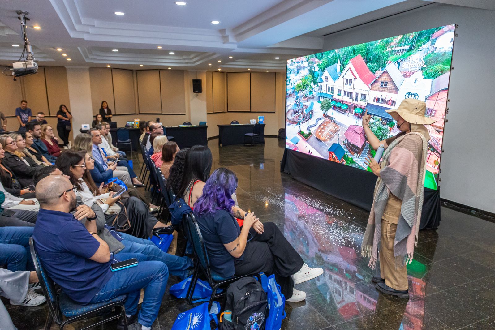 Road Show do Visite BC percorre seis cidades e realiza mais de 6 mil atendimentos Road Show do Visite BC percorre seis cidades e realiza mais de 6 mil atendimentos