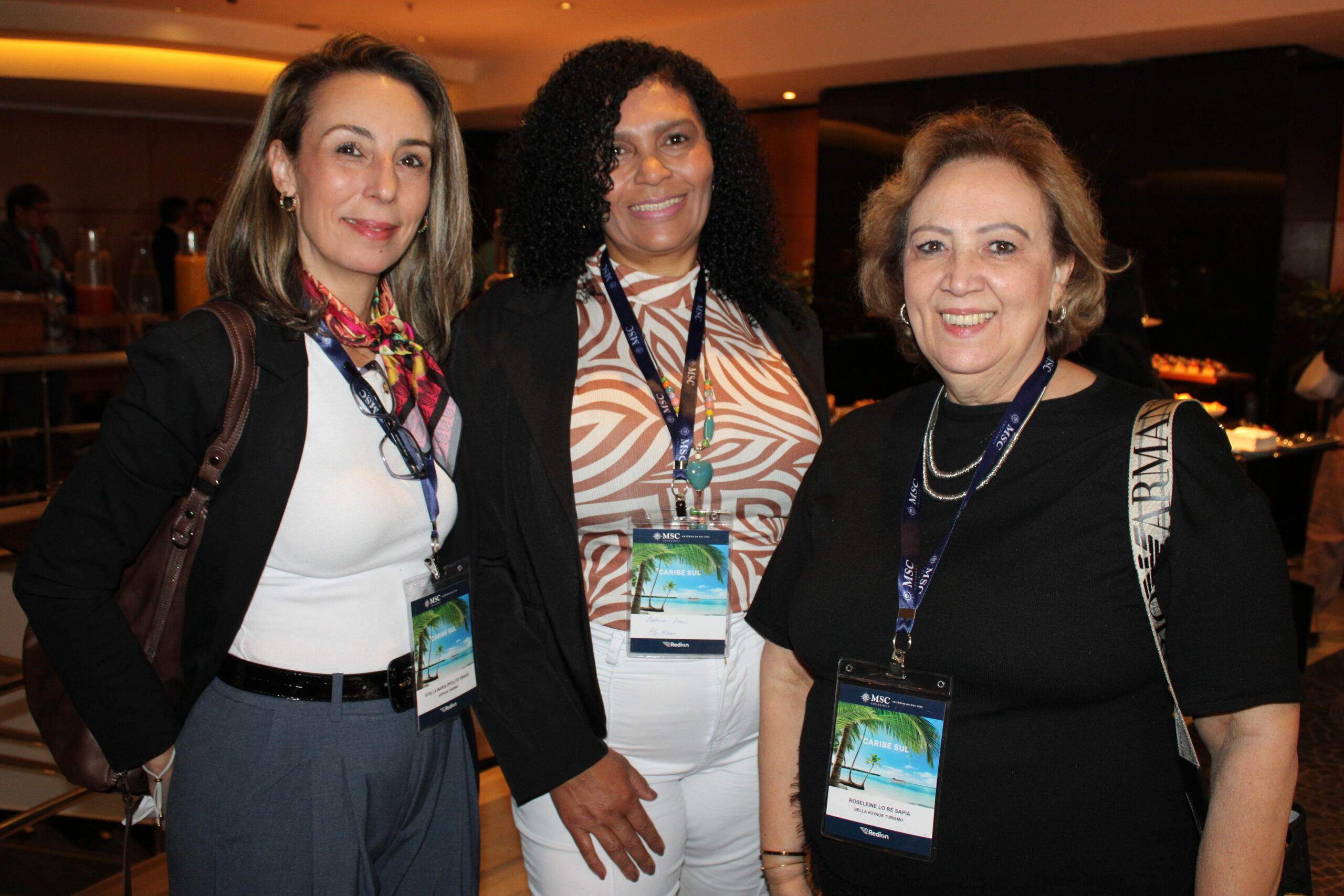 Stella Drago, da Airpass Turismo; Ivoni Lima, da Fly Moon; e Roseleine Sapia, da Bella Voyage