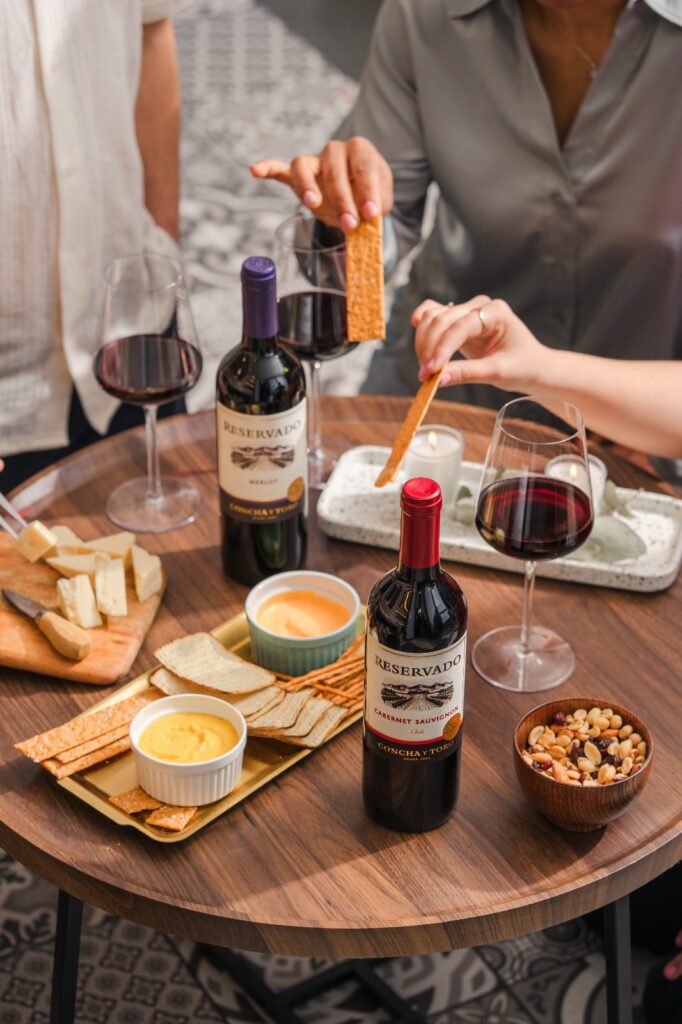 Reservado Concha y Toro lança campanha que oferece viagens ao Chile e um ano de vinho grátis Concha
