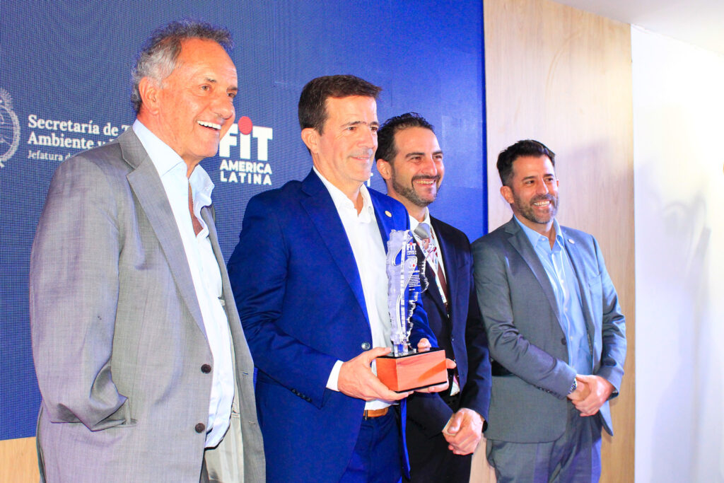 Chega ao fim a 30ª edição da FIT América Latina; veja cobertura completa A 30ª edição da FIT marca a despedida de Andrés Deyá como presidente do evento