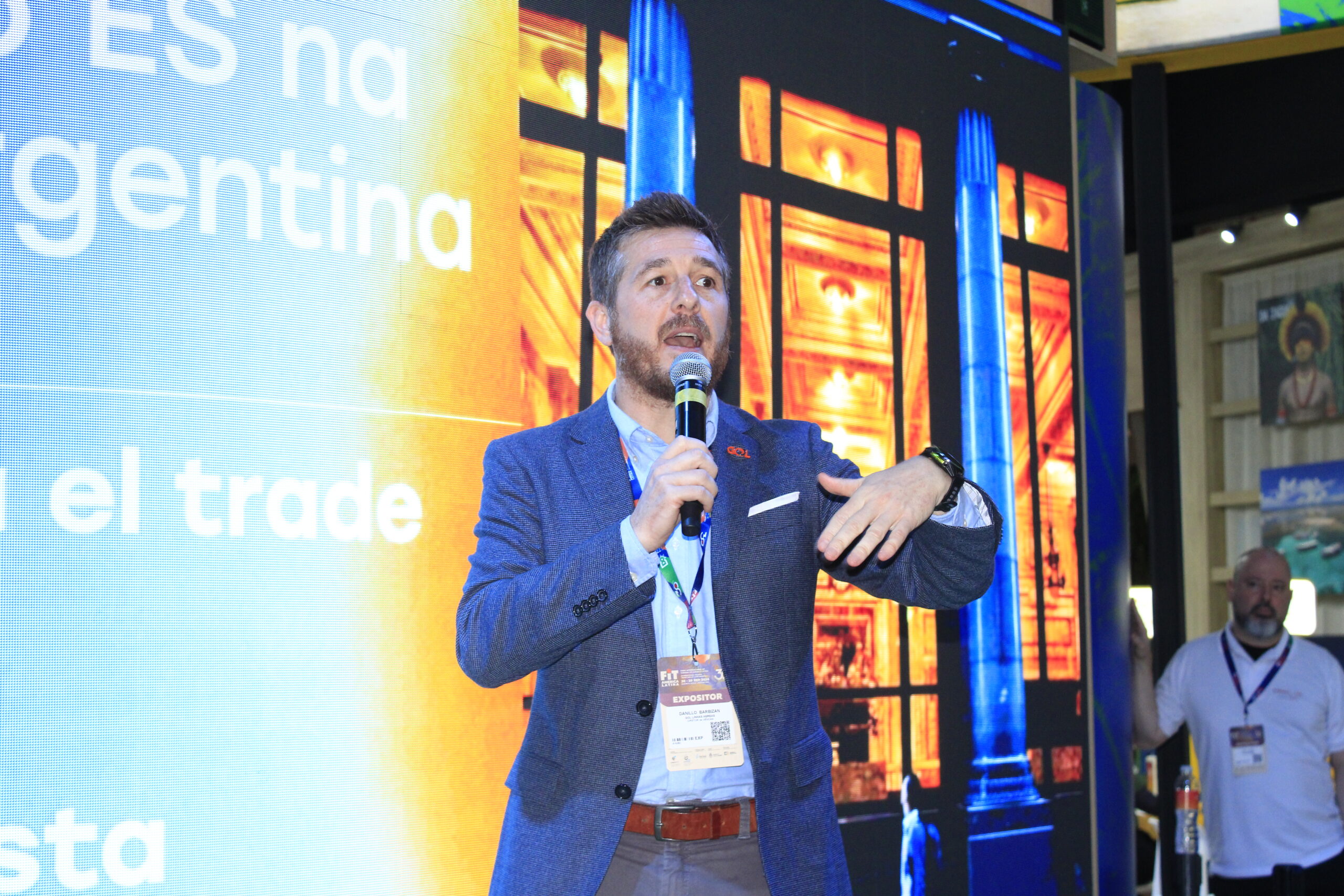 Danillo Barbizan, da Gol no lançamento do voo