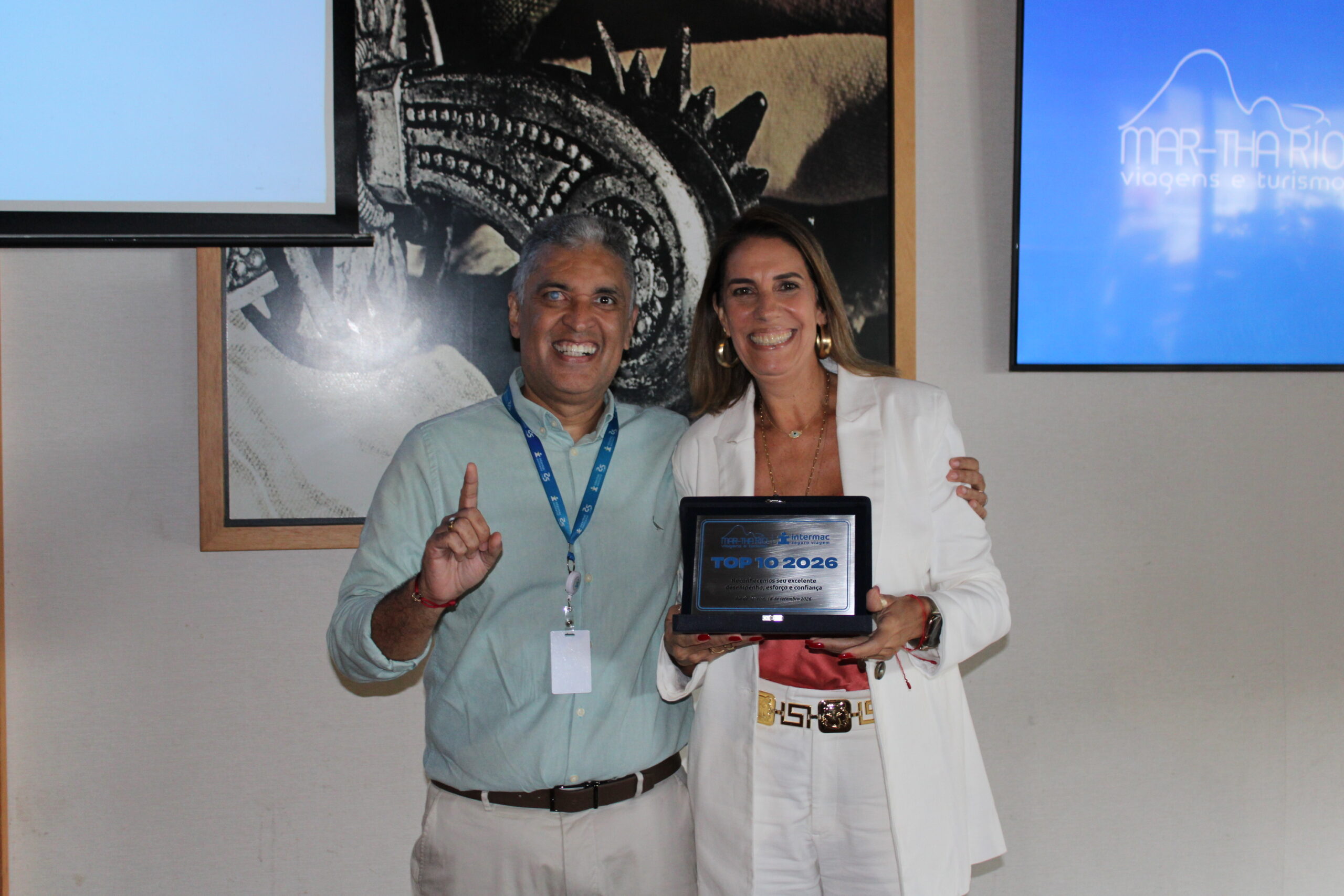 Eduardo Aoki, da Intermac, e Cristiana Chao, da Martha Rio Turismo