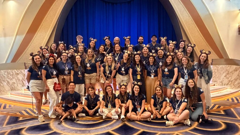 Magic Blue conduz operação de imersão com 48 agentes no Disney Destiny Agentes