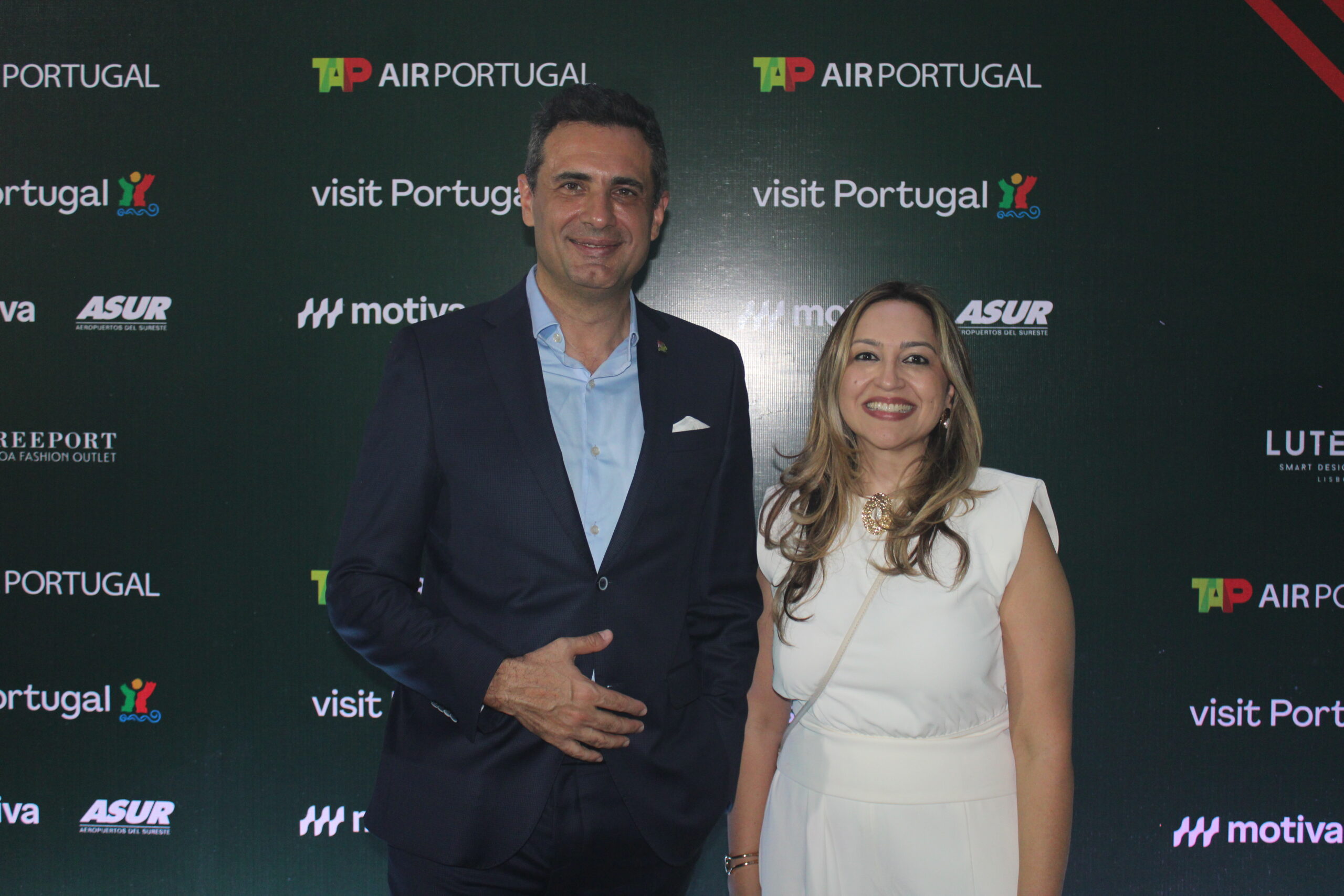 Carlos Antunes e Suelda Vicente, da TAP