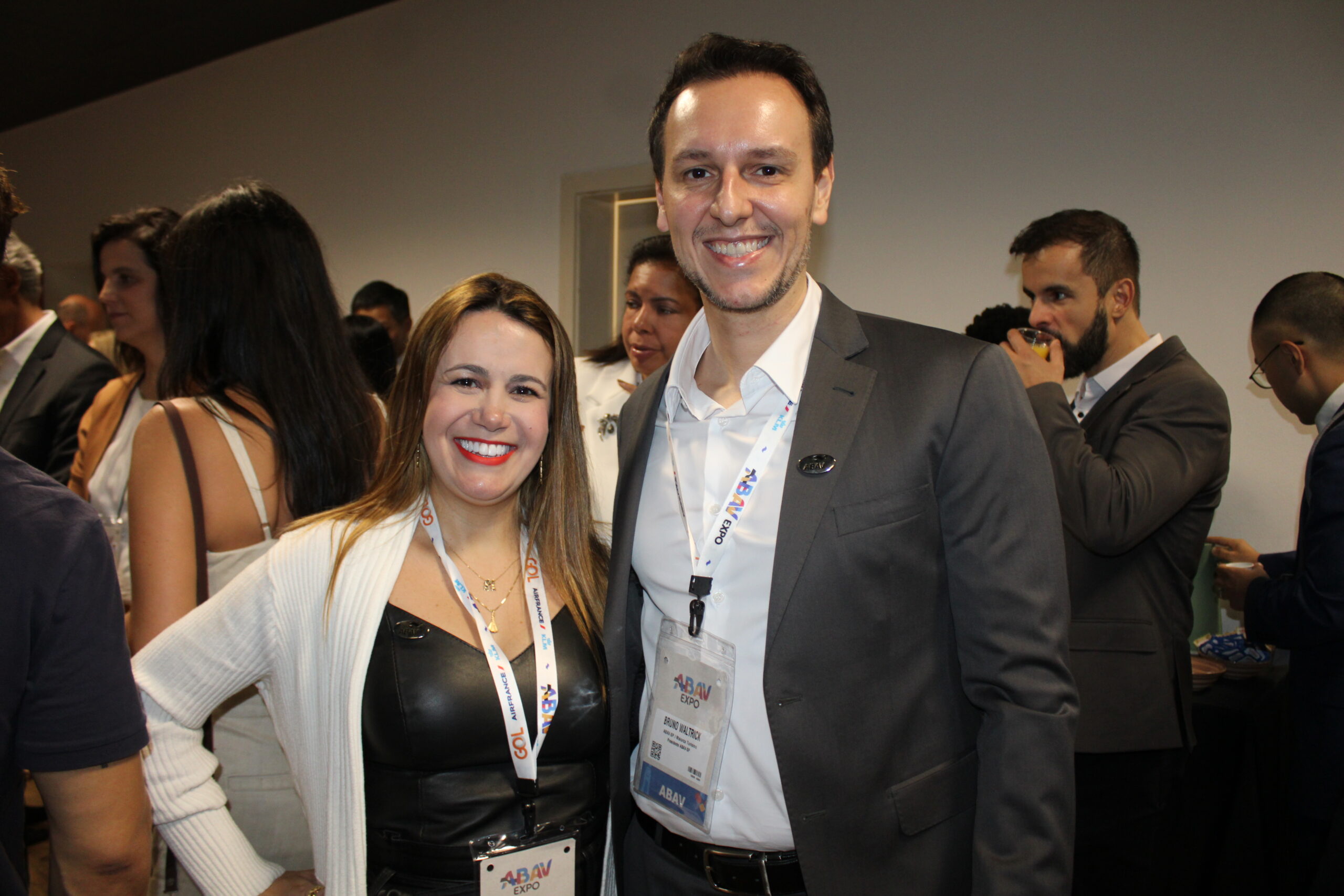 Juliana Assumpção e Bruno Waltrick, da Abav-SP Aviesp