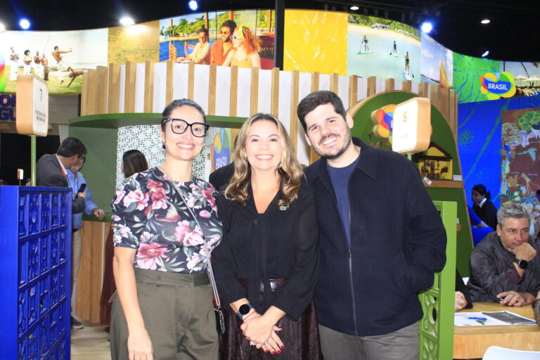 Veruska Xavier, Saskia Castro, da Embratur, e Diogo Beltrão, da Empetur