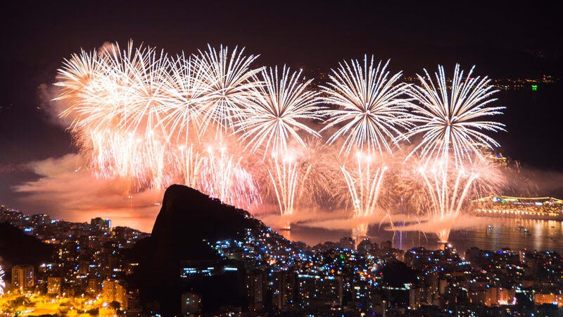 MSC Cruzeiros prepara Réveillon em alto-mar com fogos de Copacabana e roteiros internacionais MSC Cruzeiros prepara Réveillon em alto-mar com fogos de Copacabana e roteiros internacionais