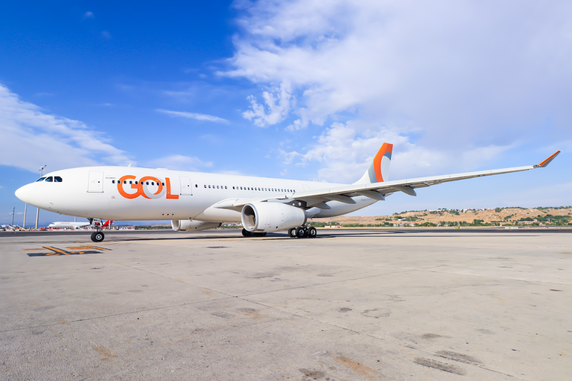 Avião A330 com a marca Gol chega a Lisboa para estreia da rota direta ao Rio; veja o flagra Aeronave Airbus A330, com pintura da Gol, que vai operar os voos internacionais sem escalas entre Lisboa e Rio de Janeiro (Divulgação/Gol)