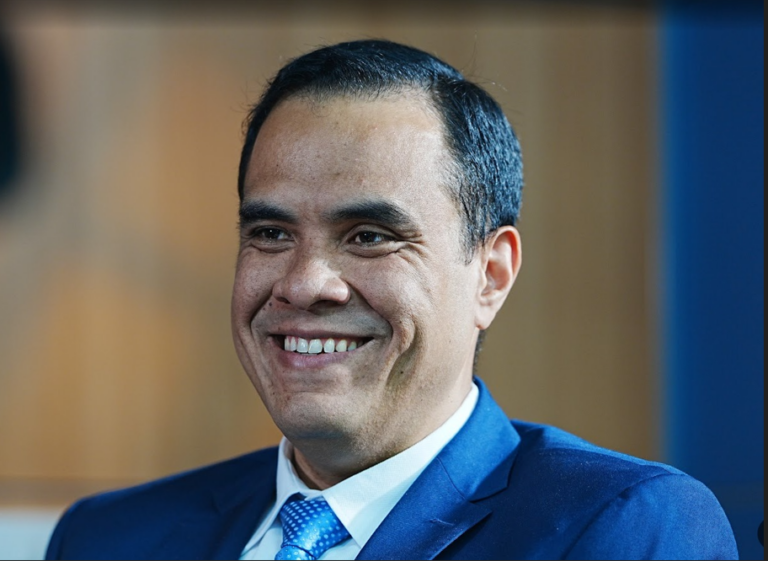 Ministro do Turismo