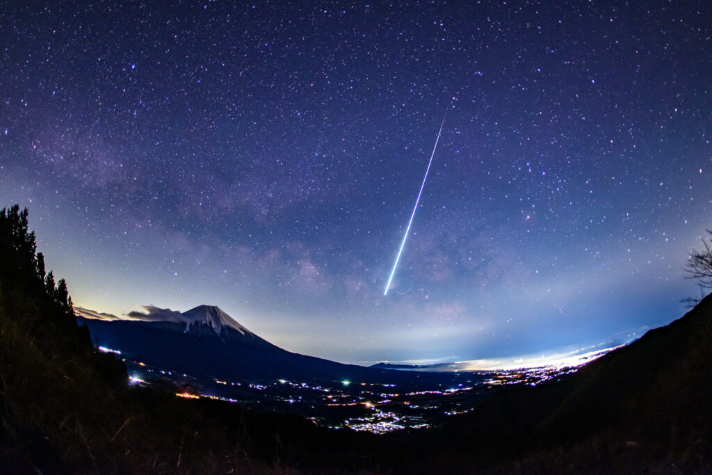 Céu terá auroras, neve e chuva de meteoros nos próximos dias; veja onde observar