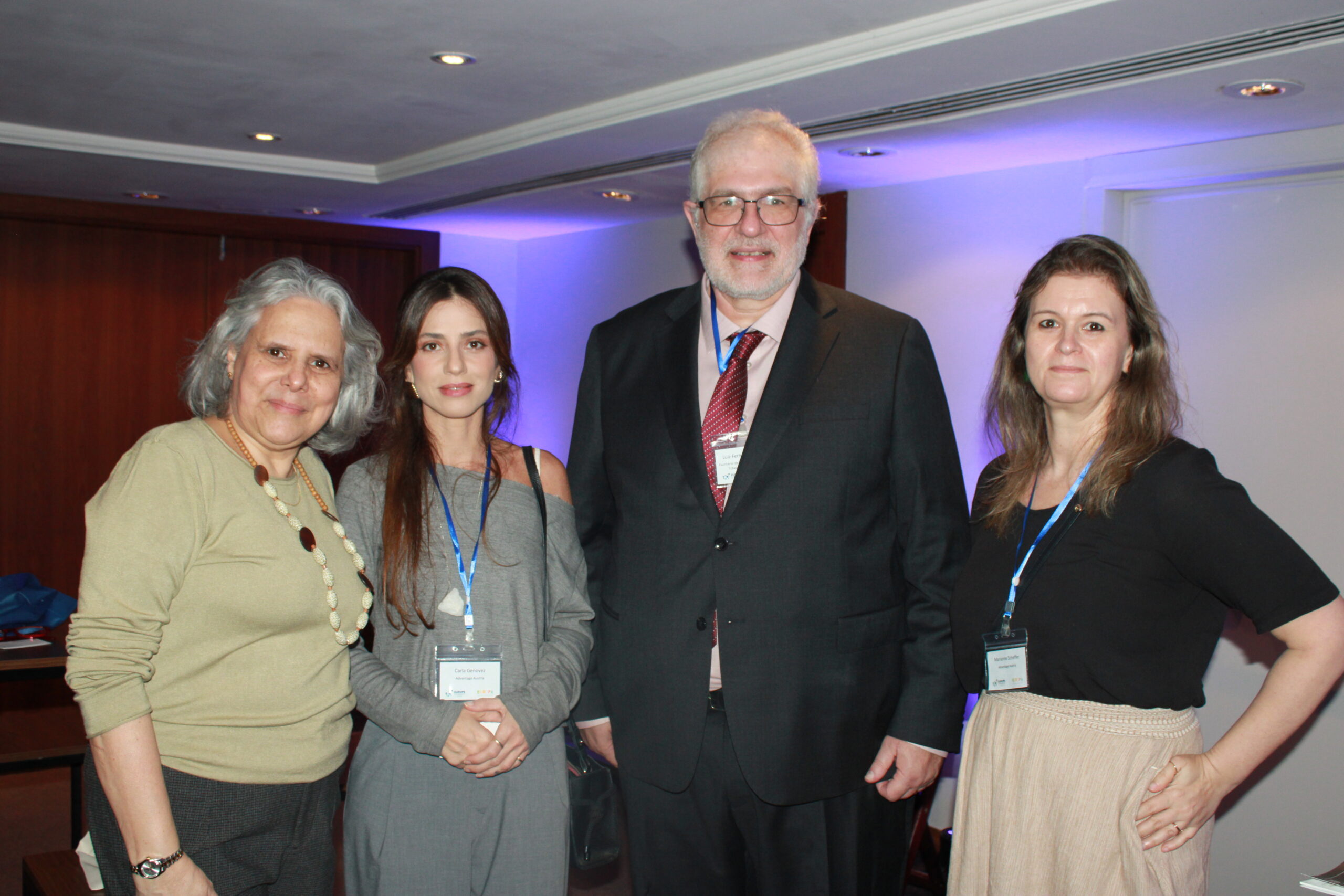 Adriana Martins, da Berg; Luiz Fernando Destro, do Turismo da República Tcheca; Carla Genovez e Marianne Scheffer, da Advantage Austria