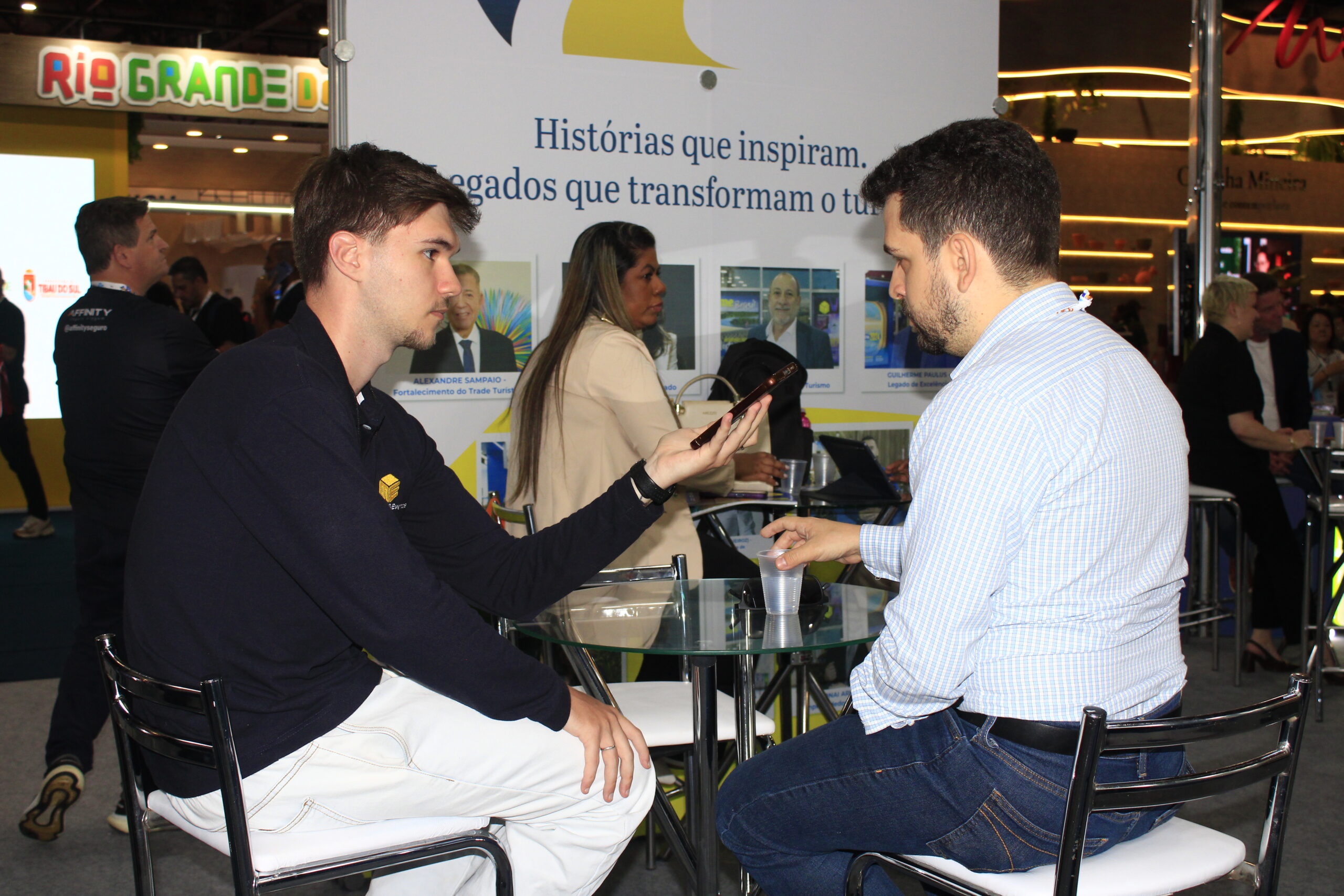 Ao longo dia o M&E conversou com diversos parceiros