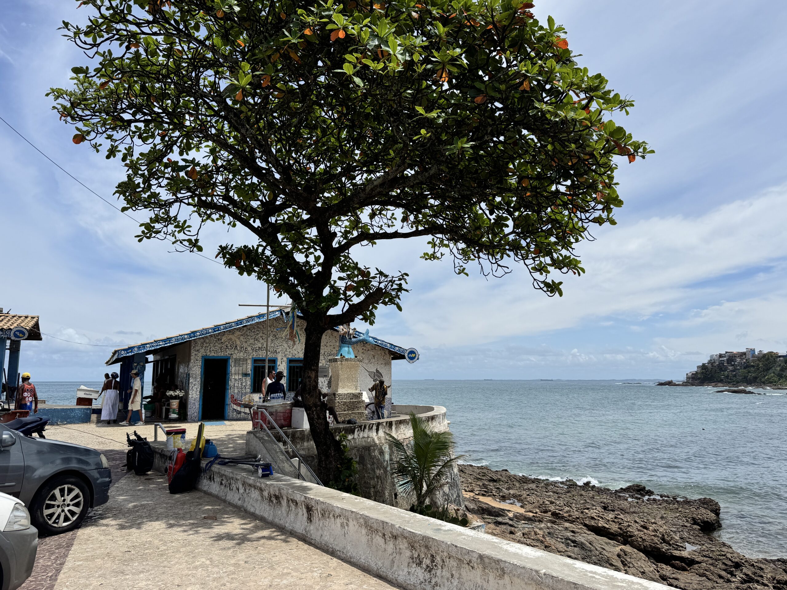 Casa de Iemanjá, no Rio Vermelho, mantém viva a tradição ligada ao mar. (Felipe Abílio:M&E)