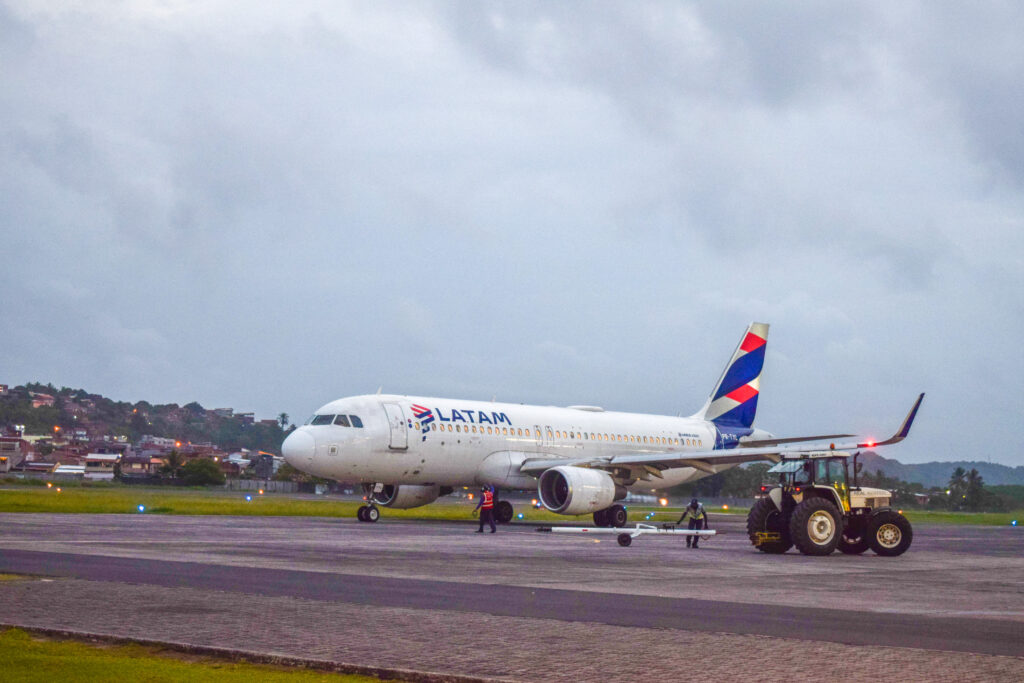 Aeroporto de Ilhéus prevê alta de 39,5% no fluxo de passageiros no feriado Aeroporto