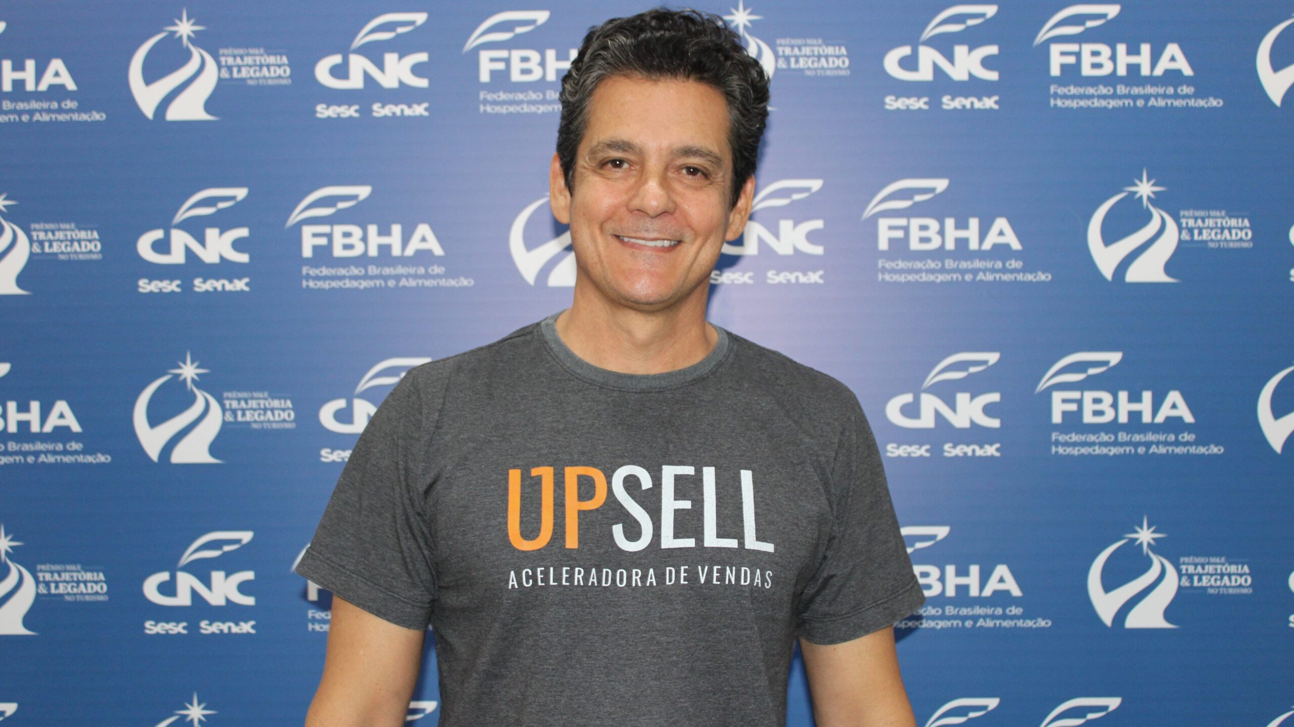Eduy Azevedo deixa o Viaje Paraná e aposta na expansão da consultoria hoteleira Eduy Azevedo deixa o Viaje Paraná e aposta na expansão da consultoria hoteleira