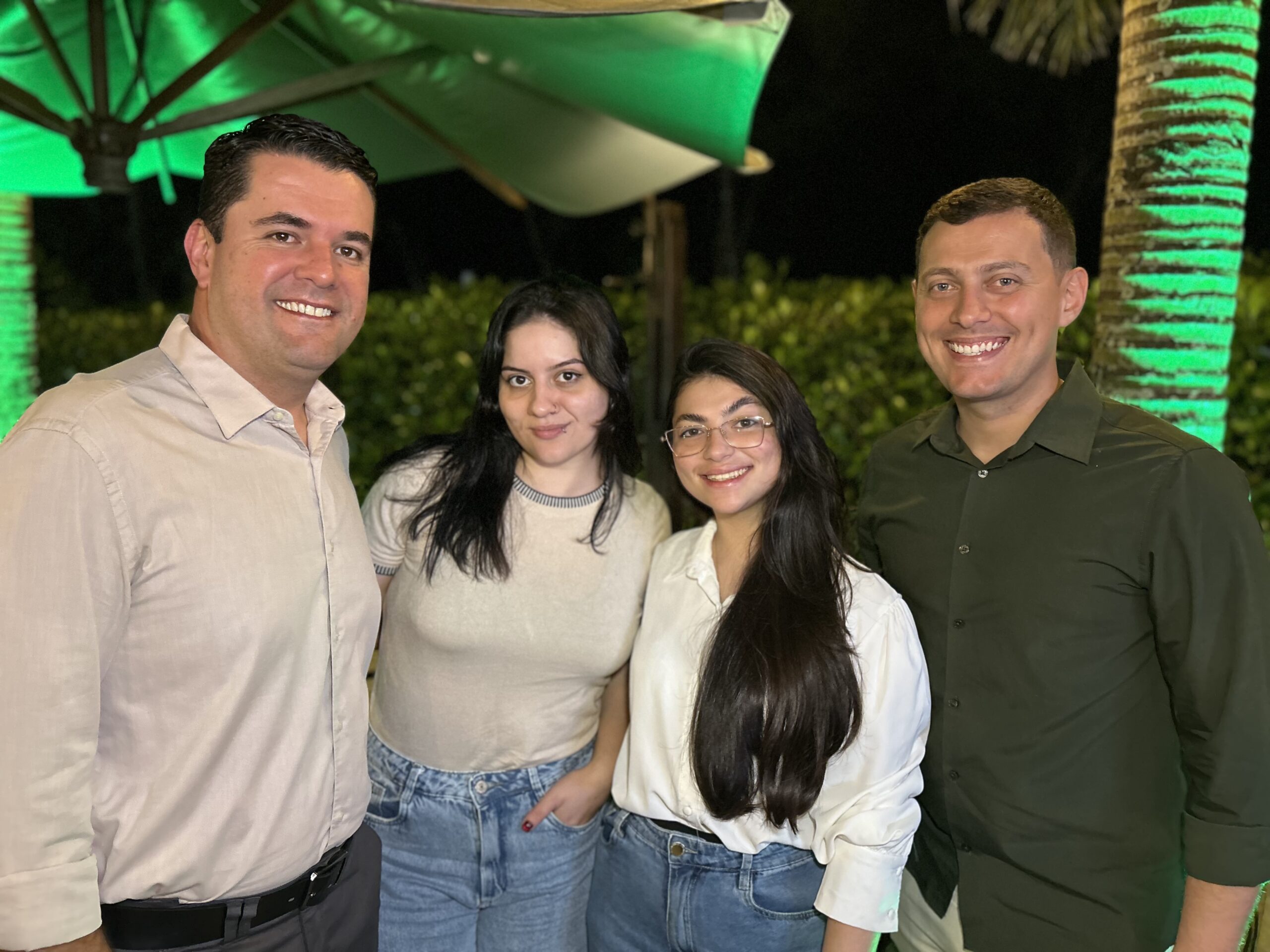Luciano Ferreira, do Grupo Viale Hotéis; Enmilli Dias, da Dinho; Letícia Hamano, da Pernod Ricardi; e Maurício Gluck, também do Grupo Viale