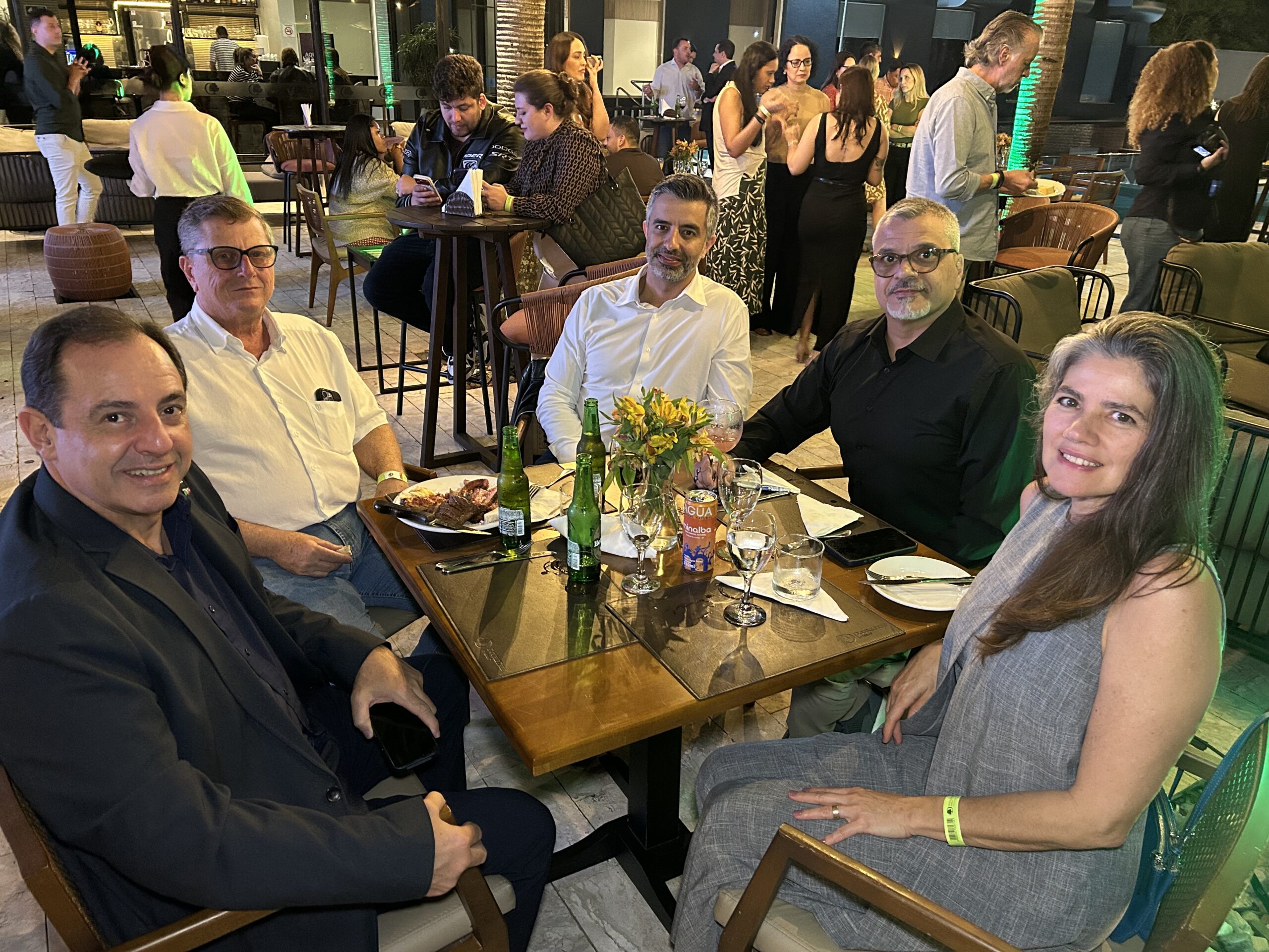 Convidados celebram a abertura da Missão Mice Abracorp em Foz do Iguaçu