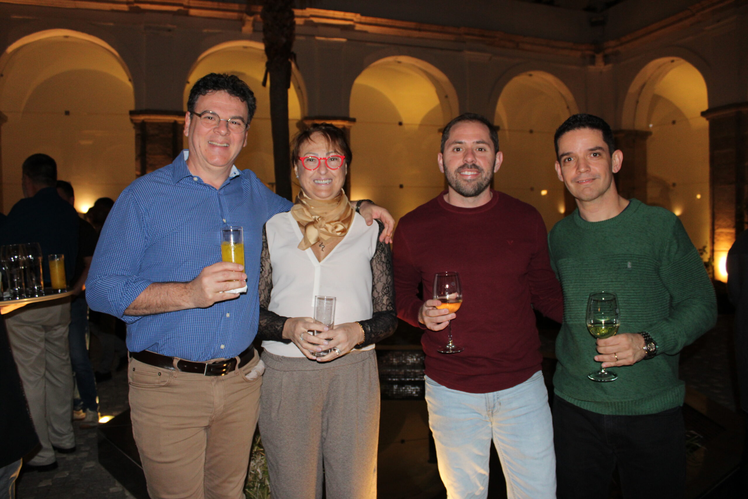 Paulo Barbosa e Ana Lúcia Angelisanti, do Turismo de Israel Rafael, André Pashoa, da Ancoradouro, e Rafael Tobias, da Mondiale by Ancoradouro