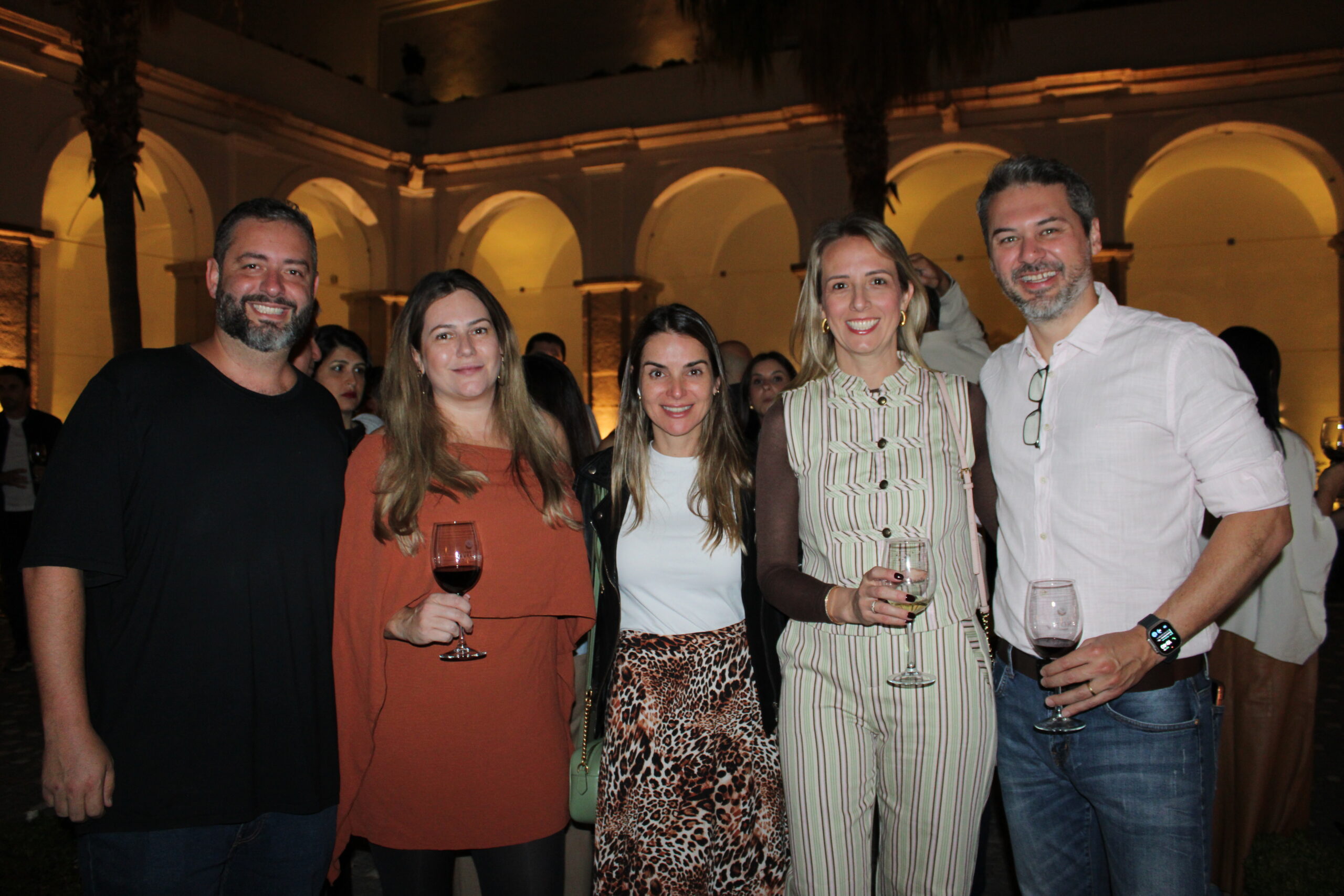 Gabriel Cordeiro e Elissa Alessi, da BWT, com Thais Machado, Tatiana Soares e Diego Soares, da Frt