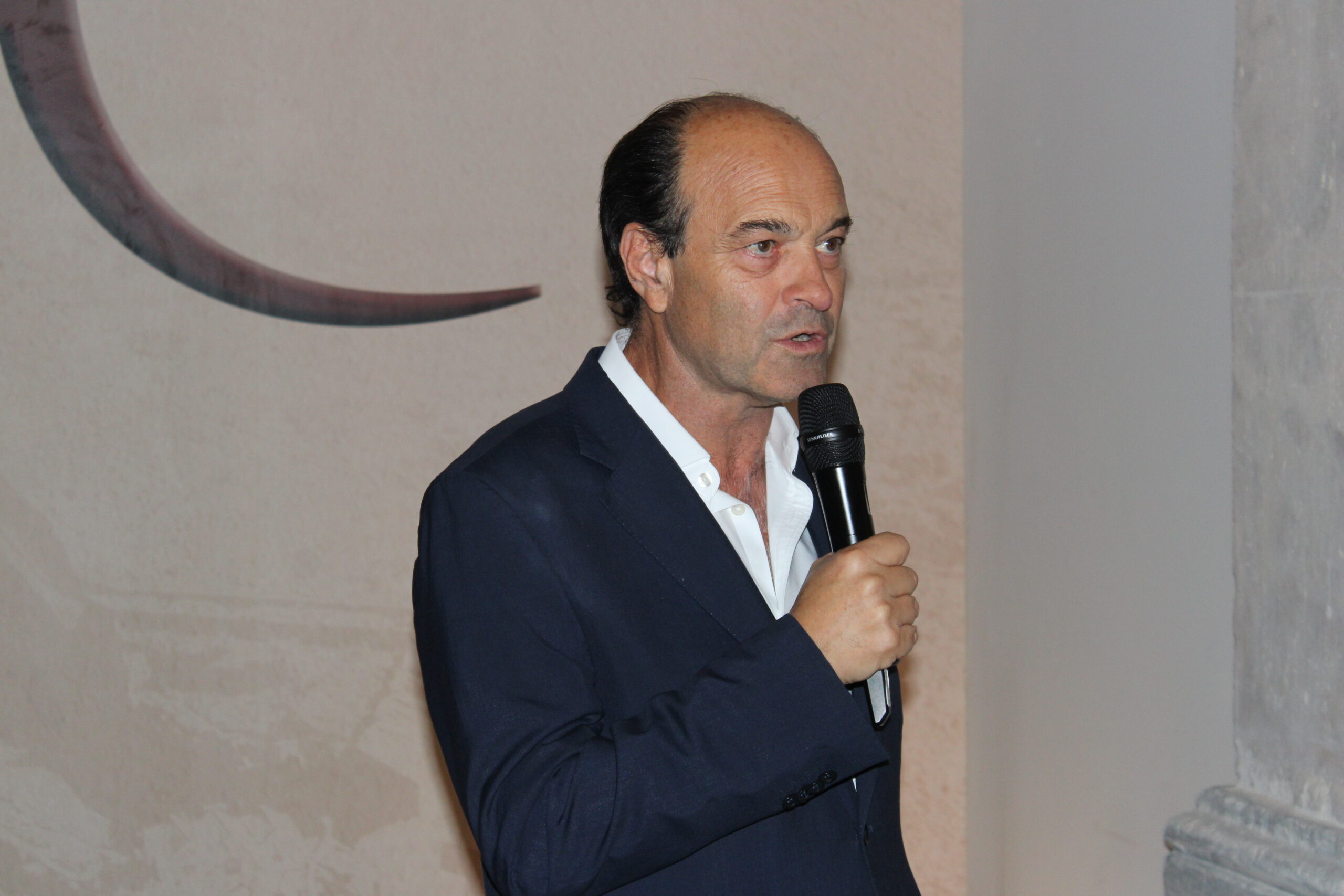 Pedro Ribeiro, do Vila Galé, dá as boas-vindas aos convidados