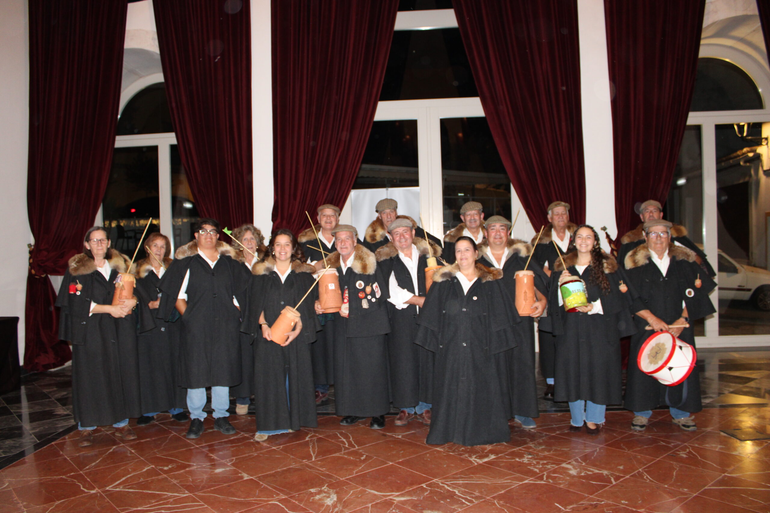 Grupo musical tradicional português se apresentou no jantar de abertura da Convenção Braztoa 2026